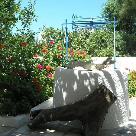 Chanioti Guest house 2*